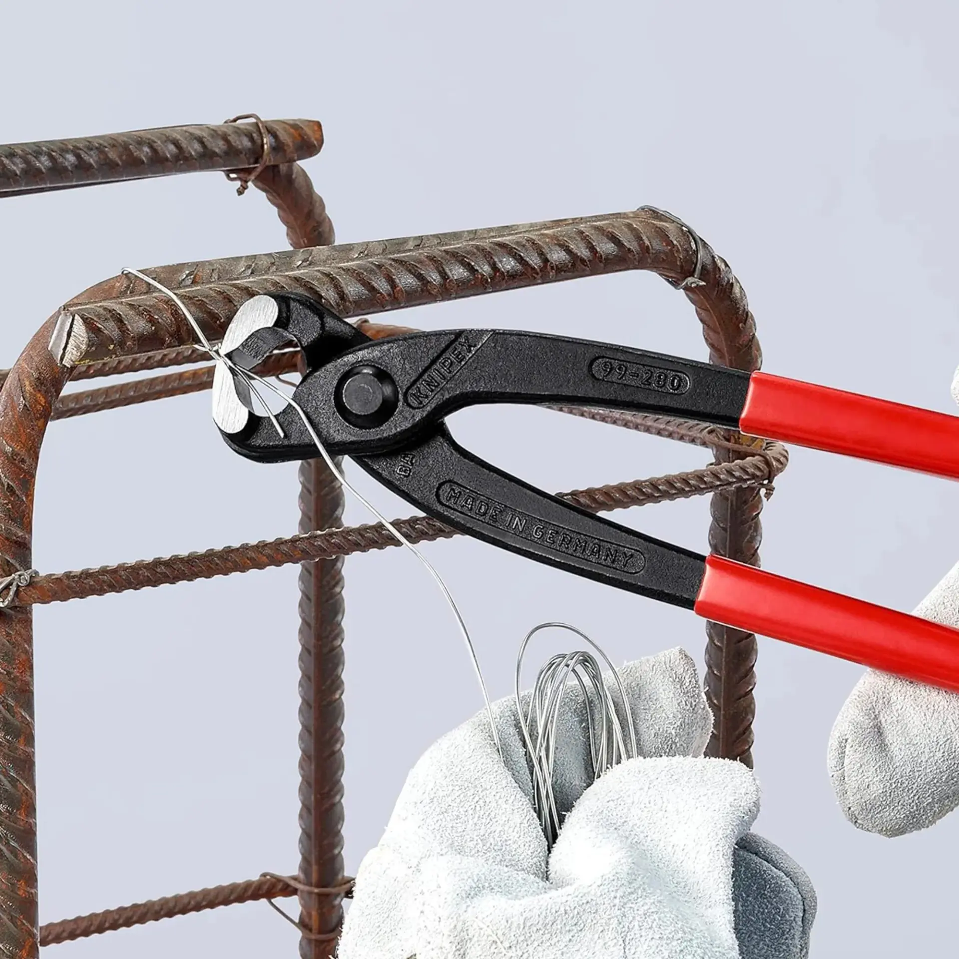 KNIPEX BETONCU KERPETENİ 280 MM 9901280
